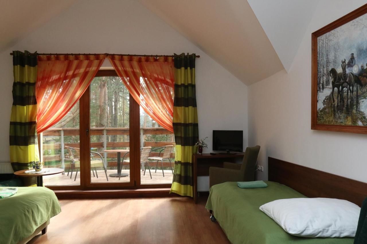 Отели типа «постель и завтрак» Rezydencja Nad Wigrami Standard & Comfort Rooms Gawrych Ruda-33