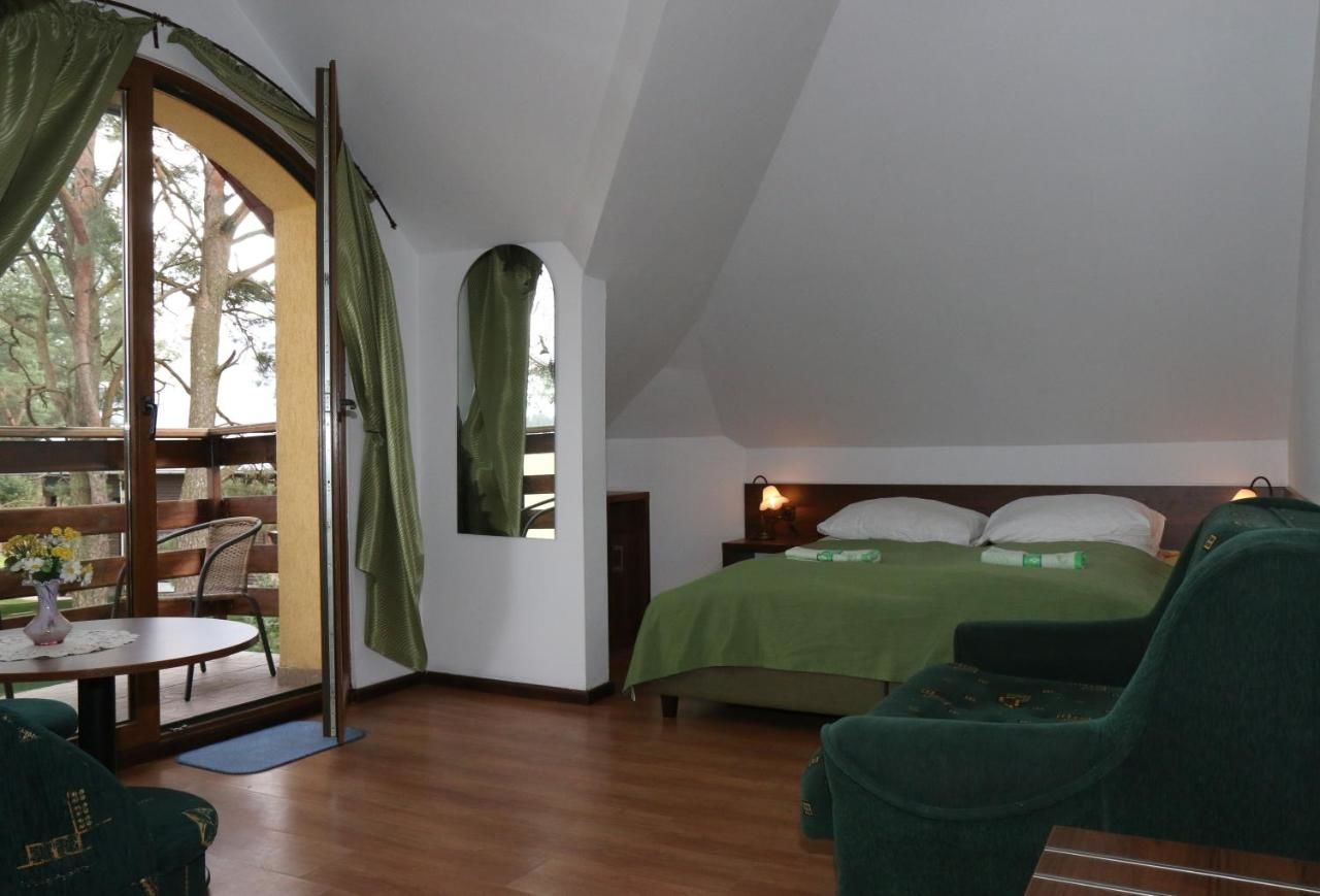 Отели типа «постель и завтрак» Rezydencja Nad Wigrami Standard & Comfort Rooms Gawrych Ruda-38