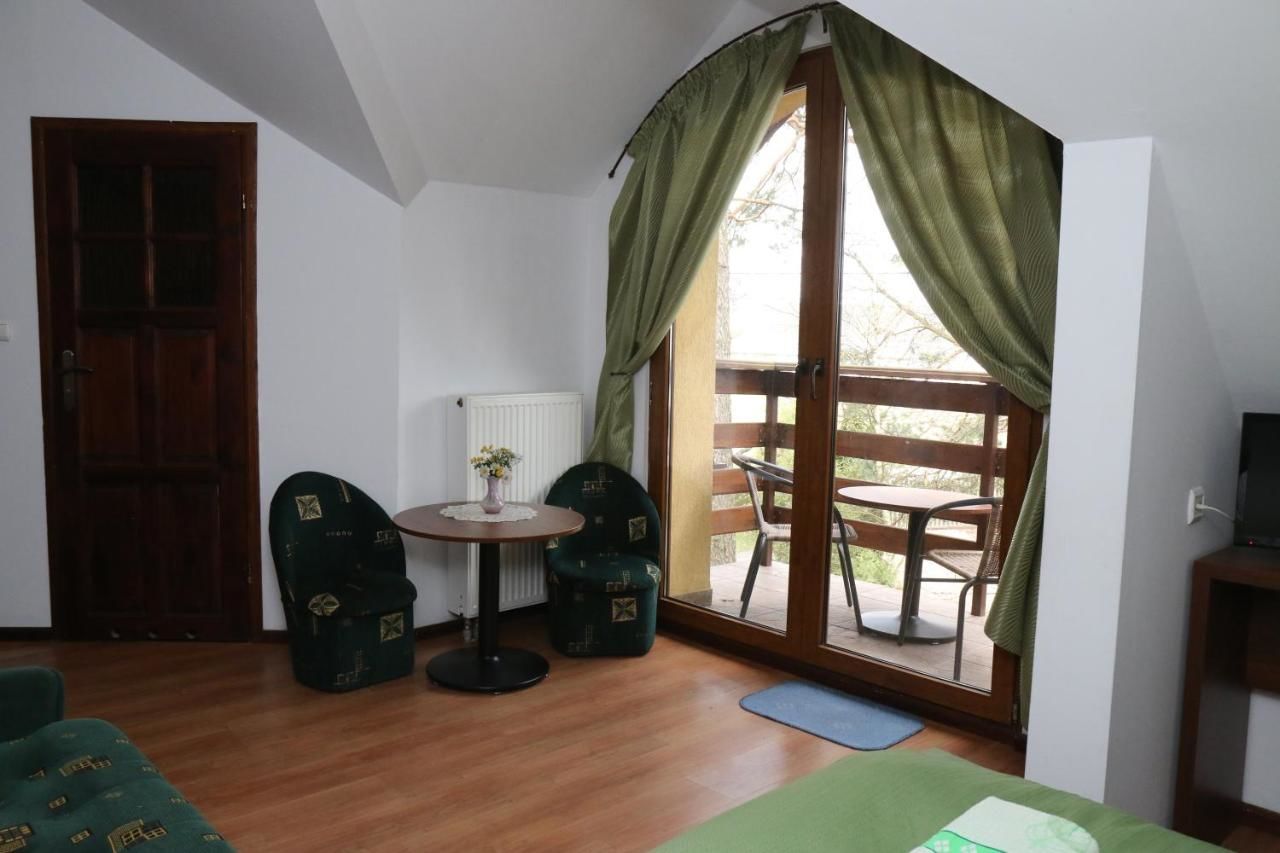 Отели типа «постель и завтрак» Rezydencja Nad Wigrami Standard & Comfort Rooms Gawrych Ruda-40