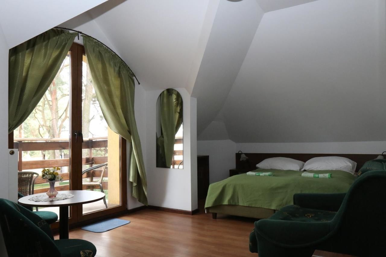 Отели типа «постель и завтрак» Rezydencja Nad Wigrami Standard & Comfort Rooms Gawrych Ruda-41