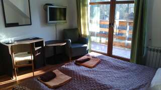 Отели типа «постель и завтрак» Rezydencja Nad Wigrami Standard & Comfort Rooms Gawrych Ruda Двухместный номер «Комфорт» с 2 отдельными кроватями-3
