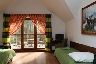 Отели типа «постель и завтрак» Rezydencja Nad Wigrami Standard & Comfort Rooms Gawrych Ruda Классический номер Твин-4